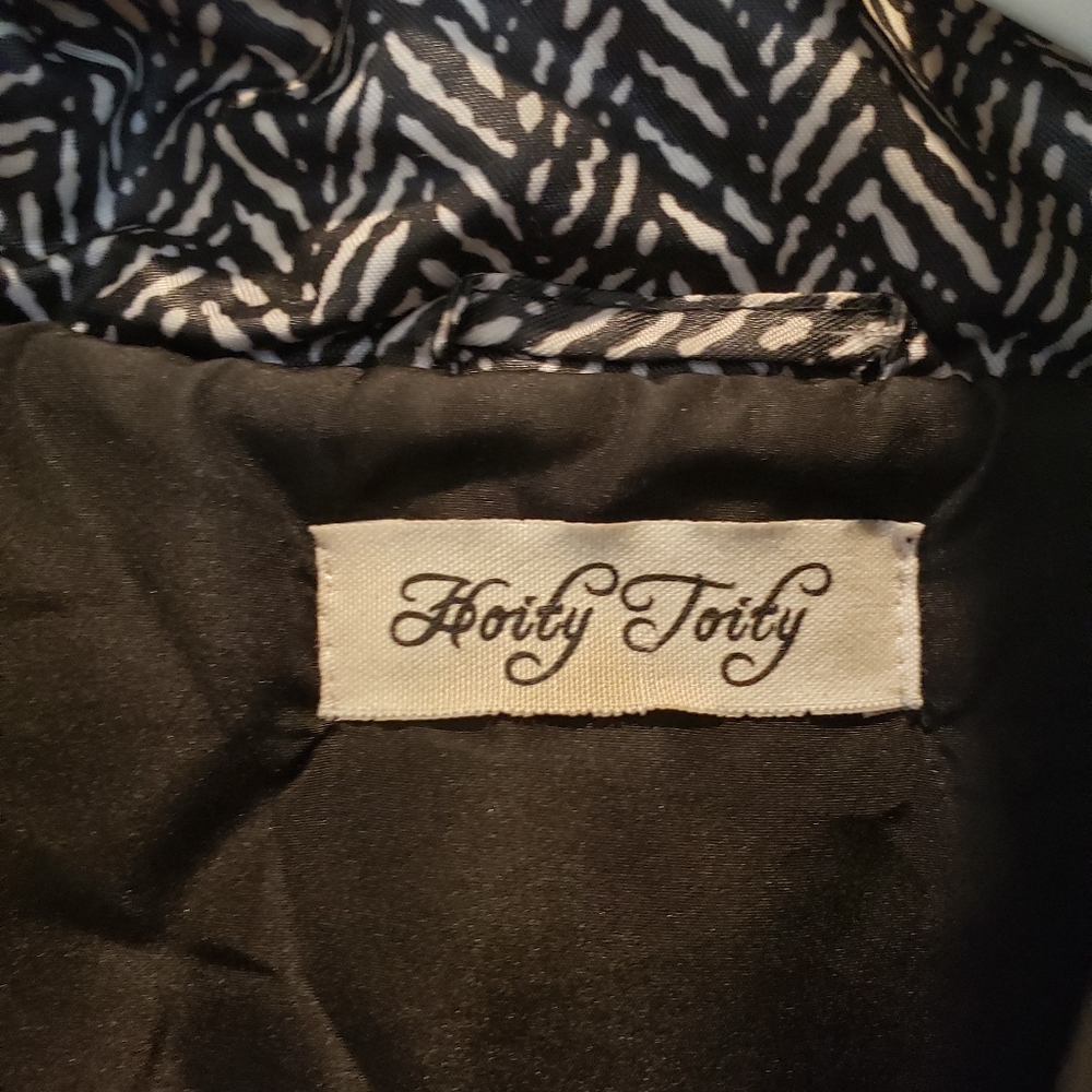 Vest - Picture 2 of 2